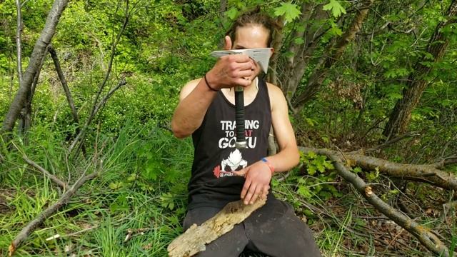 SOG VOODOO HAWK MINI TACTICAL AXE/THROWING HATCHET REVIEW смотреть онлайн