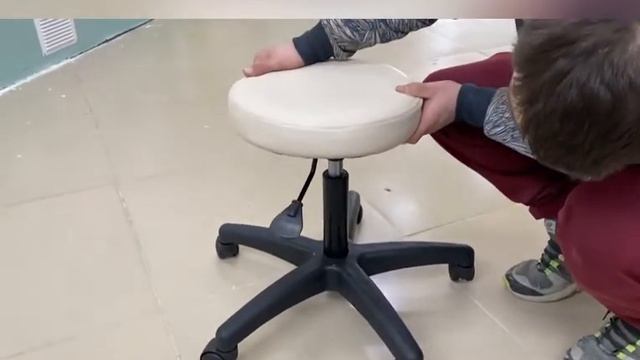 Сборка стульчика без спинки смотреть онлайн
