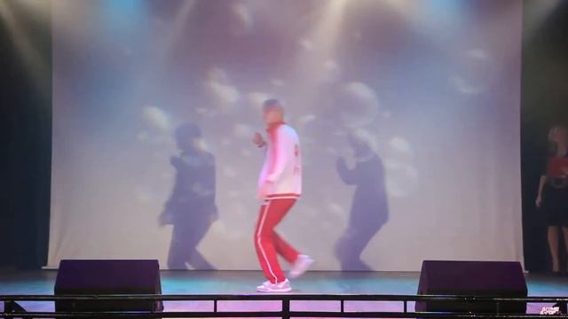 Виктор Никифоров - Юрий на льду (Anime k-pop fest 2019) смотреть онлайн