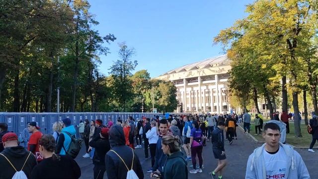 Забег юбилейный МОСКОВСКИЙ МАРАФОН 2023 ? | Мой первый марафон 42.2 км!?♂ | 17.09.2023 смотреть онлайн