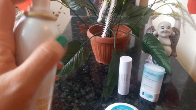 Innisfree 식물 나라
?Солнцезащитные средства от корейских компаний ?Инисфри и Сикмуль Нара? смотреть онлайн