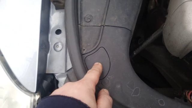 How to adjust the front light mechanism in a Porsche Cayenne смотреть онлайн