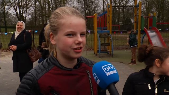 Sterrenschool Poolster geopend смотреть онлайн