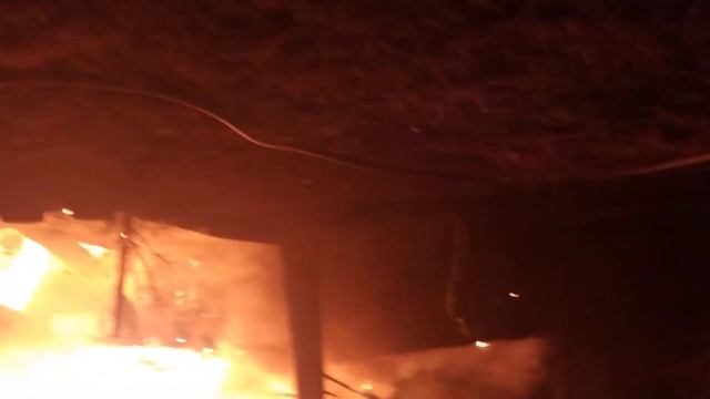 Сегодня 29.04.2020 пожар горит дача дом в поселке Усть-Мана Красноярского края