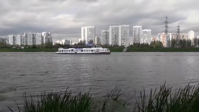Теплоходы. Москва-река. смотреть онлайн