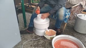 Томатный сок из помидоров на соковыжималке «Салют»