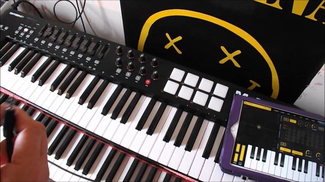 How To Connect & Set Up The M-Audio Oxygen 61 or 49 to an iPad & iPhone смотреть онлайн