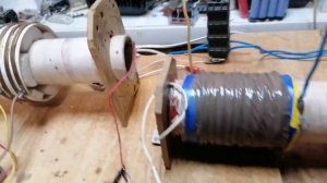 Ионный ветер в передачи энергии