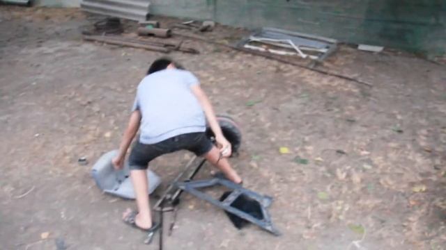 Изобретатель и Мистер Угур. Inventor and Mr. Ugur смотреть онлайн