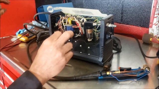 FIXED Miller Spectrum Plasma Torch Cup Light staying on - 375 X-TREME XT30 смотреть онлайн