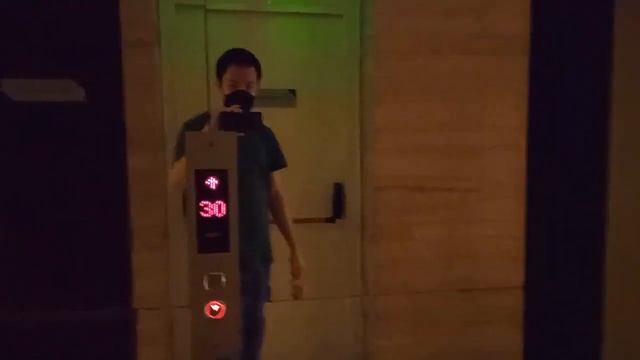 Hyundai LXVF Traction Service Elevator at The Via & The Vue Apartment, Surabaya смотреть онлайн