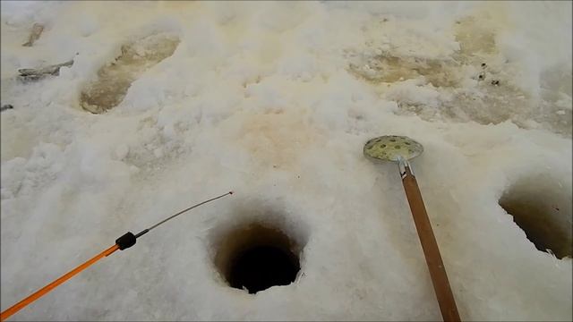 Зимняя рыбалка Рыбалка на реке Волхов Корюшка смотреть онлайн