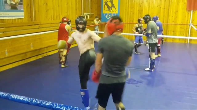 Бойцы команды Rus Gym на спаррингах в Чехове! смотреть онлайн