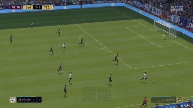 FIFA 22 FUT Players Stop Running or Run the Opposite Way смотреть онлайн