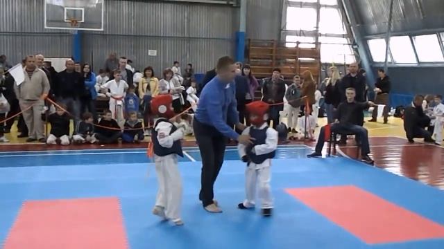 Карате-кіокушинкай, Бій Євгена Ігнатенка смотреть онлайн