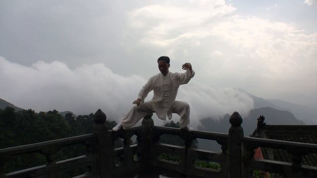 Тайцзи в облаках / Taichi In Clouds