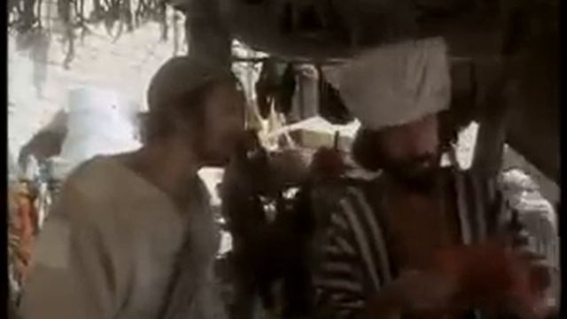 Monty Python - Life of Brian - The Haggle смотреть онлайн