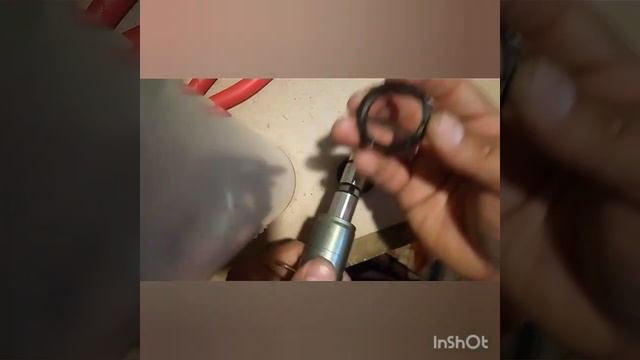 Сравнение сальников клапана фазорегулятора меган 2. ДВС К4М.mp4 смотреть онлайн