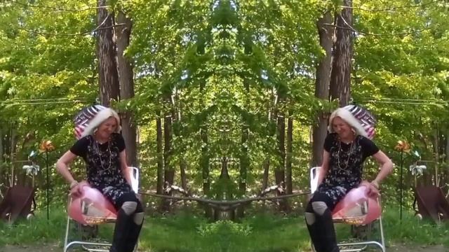 Vinyl Glitter Beach Ball смотреть онлайн