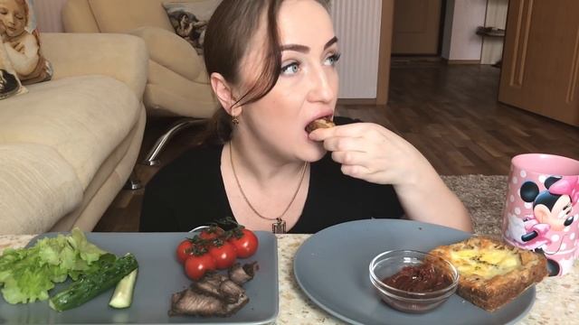 MUKBANG / Toast with egg and cheese ?/ МУКБАНГ / Гренки с яйцом и сыром / Овощи ?/ not ASMR смотреть онлайн