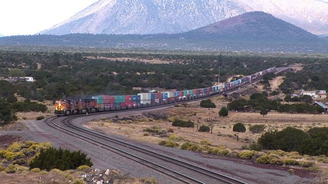 Santa Fe's Mainline at Canyon Diablo & Vicinity смотреть онлайн