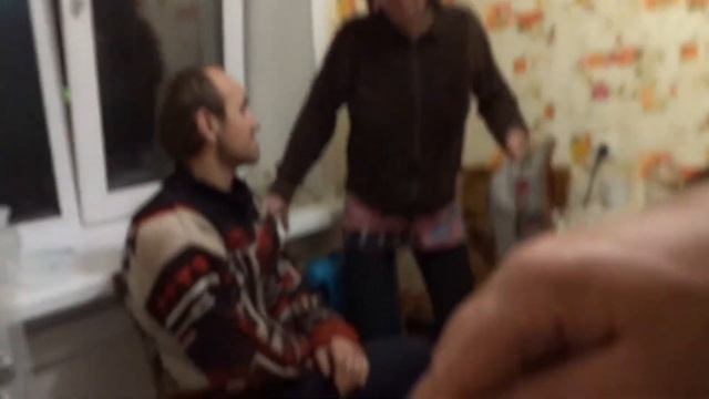 САНБОЙ ГОТОВИТ ЗАКУСКУ ДЛЯ СОБУТЫЛЬНИКОВ смотреть онлайн