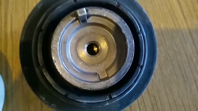 Mercedes C class W203 2 4l замена подушек мотора Replacing engine mounts смотреть онлайн
