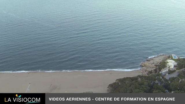 Drones, vue aérienne, formation Première Pro et After Effects à Pals, en Espagne sur la Costa Brava смотреть онлайн