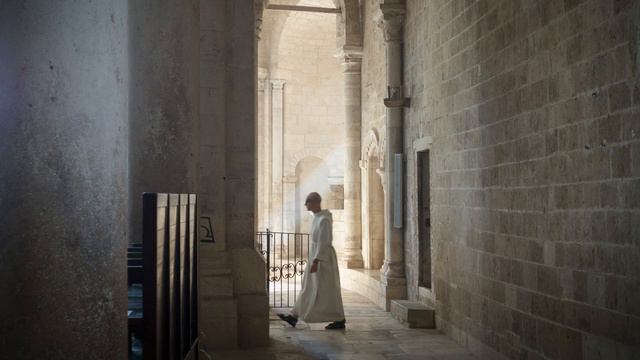 Gregorian Chants: A Spiritual Journey Through Monastic Melodies