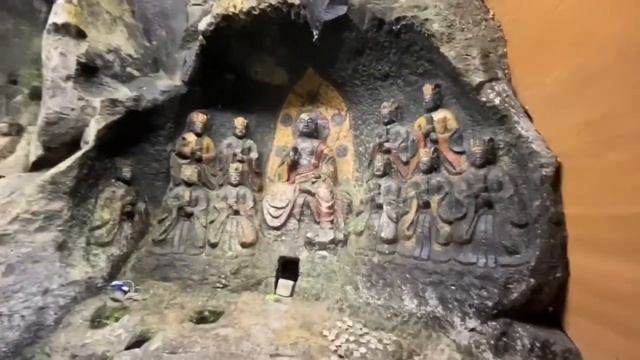 САША ИТО, ЯПОНИЯ, ОБЛАСТЬ ОИТА, КАМЕННЫЕ СТАТУИ БУДДЫ. смотреть онлайн