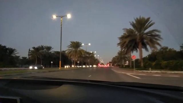 Дубай, мимо отеля Парус смотреть онлайн