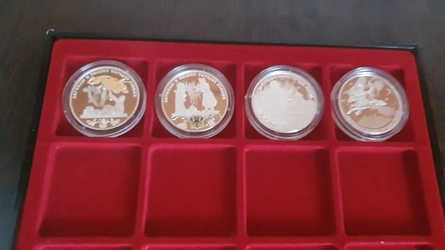 Приобрел планшет кассету под серебряные монеты марки Leuchtturm. Разместил серебро. смотреть онлайн