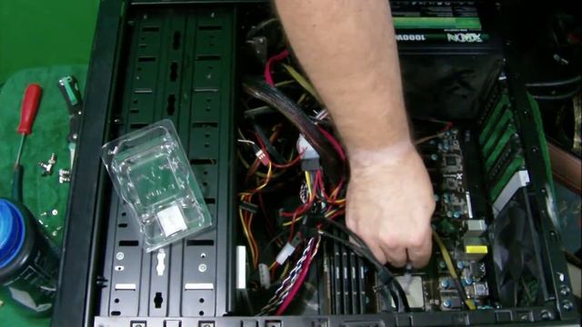 Replacing My AMD FD8350FRHKBOX FX-8350 FX Series 8 Core Black Edition Processor AND Liquid Cooling смотреть онлайн