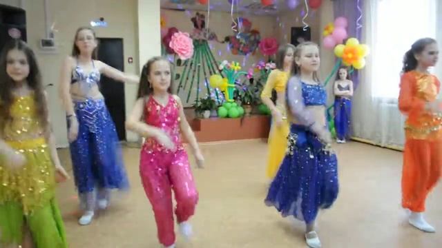 Киржач."Мамина радость". Студия йоги и танца "Магнолия". ДНТ, 07.03.2018 смотреть онлайн