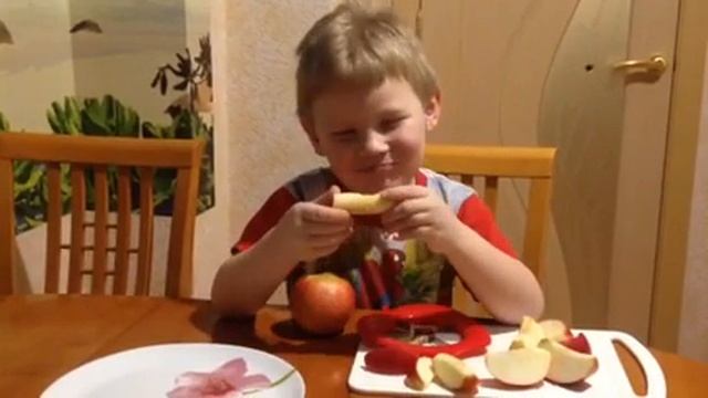 Детские рецепты. Чем накормить гостей. Дети готовят смотреть онлайн