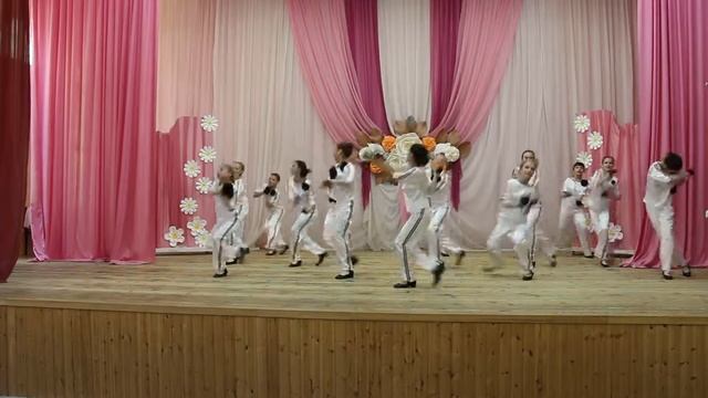 Чарлистон смотреть онлайн