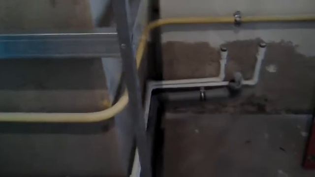 Как спрятать трубы на кухне смотреть онлайн