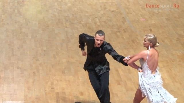 Уланов Даниил - Гоголадзе Ирина, Final Cha-Cha-Cha смотреть онлайн