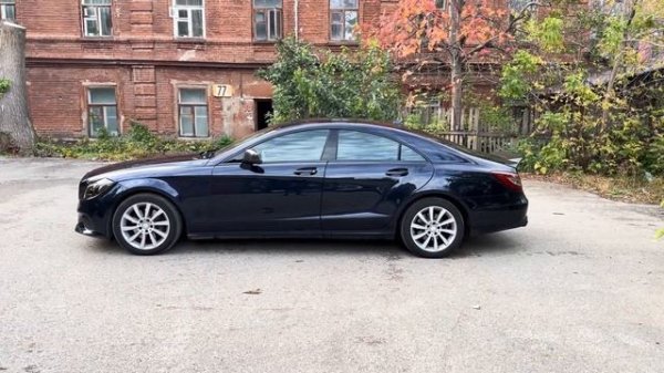 Тонировка в круг LLUMAR 35% без лобового стекла.