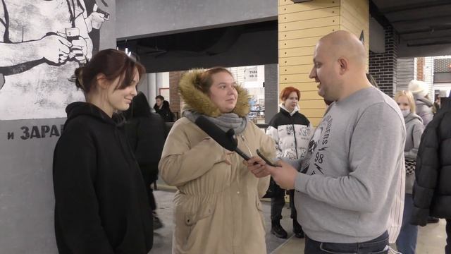 ШКОЛЬНЫЕ ВОПРОСЫ ПРОХОЖИМ. ОТВЕТЬ ПРАВИЛЬНО И ПОЛУЧИ 500 РУБЛЕЙ // BAMS SHOW смотреть онлайн