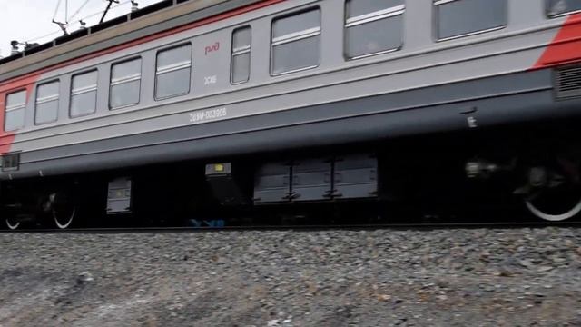 Электропоезд ЭД9М-0039 смотреть онлайн