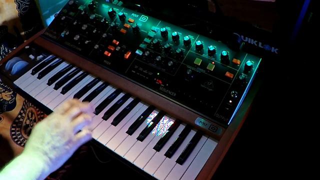 Behringer Poly D Sounds #2 смотреть онлайн
