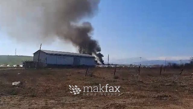 Пожар во Визбегово, смрдеа и чад забележливи и од Карпош смотреть онлайн