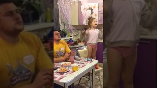 Болеем за Россию всей семьей!!!! смотреть онлайн