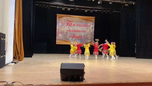 Танец «Весенние цветы» выступление смотреть онлайн