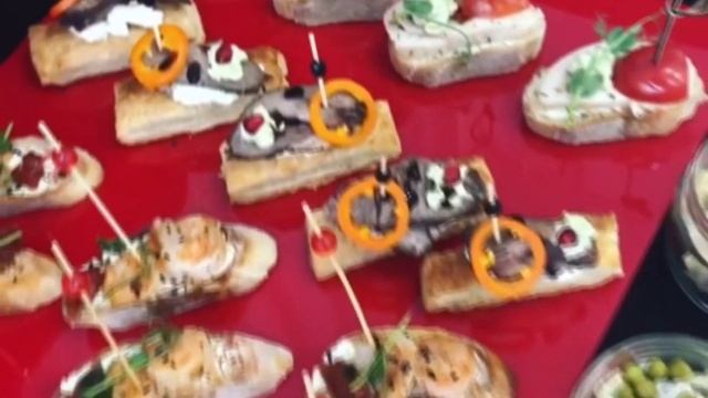 Выездной фуршет на 40 человек в студии лофт с накрытием и обслуживанием в Иркутске смотреть онлайн
