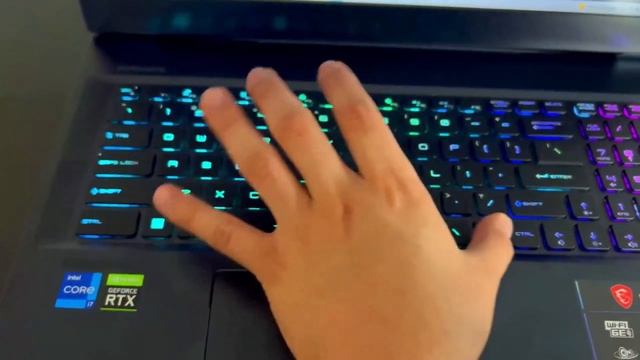 Cómo ACTIVAR y DESACTIVAR el TECLADO ILUMINADO en CUALQUIER PORTÁTIL 2022 смотреть онлайн