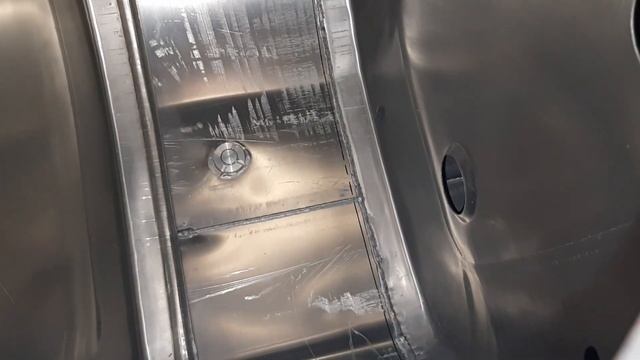 Комплект бака Volvo и Renault, 550 л., алюминиевый, усиленный, топливный, D-образный, 690*710*1380 смотреть онлайн