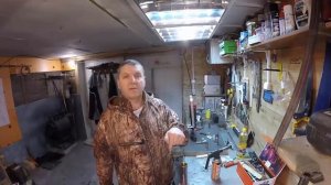 Снаряжение охотничьего патрона 12 калибра с парафином в латунную гильзу