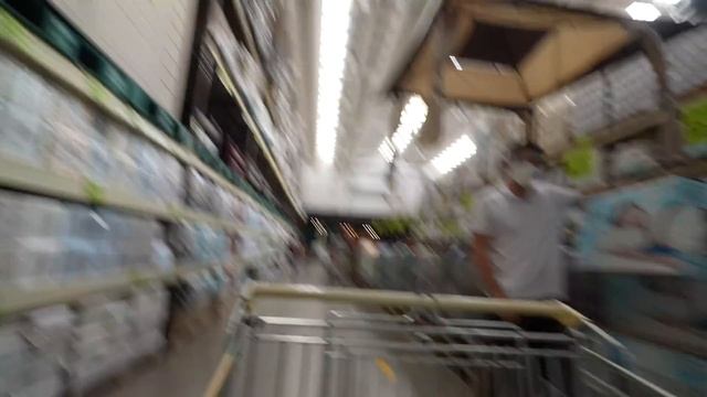 INSANE XXL Grocery Store in MANILA! Foreigners Reaction смотреть онлайн